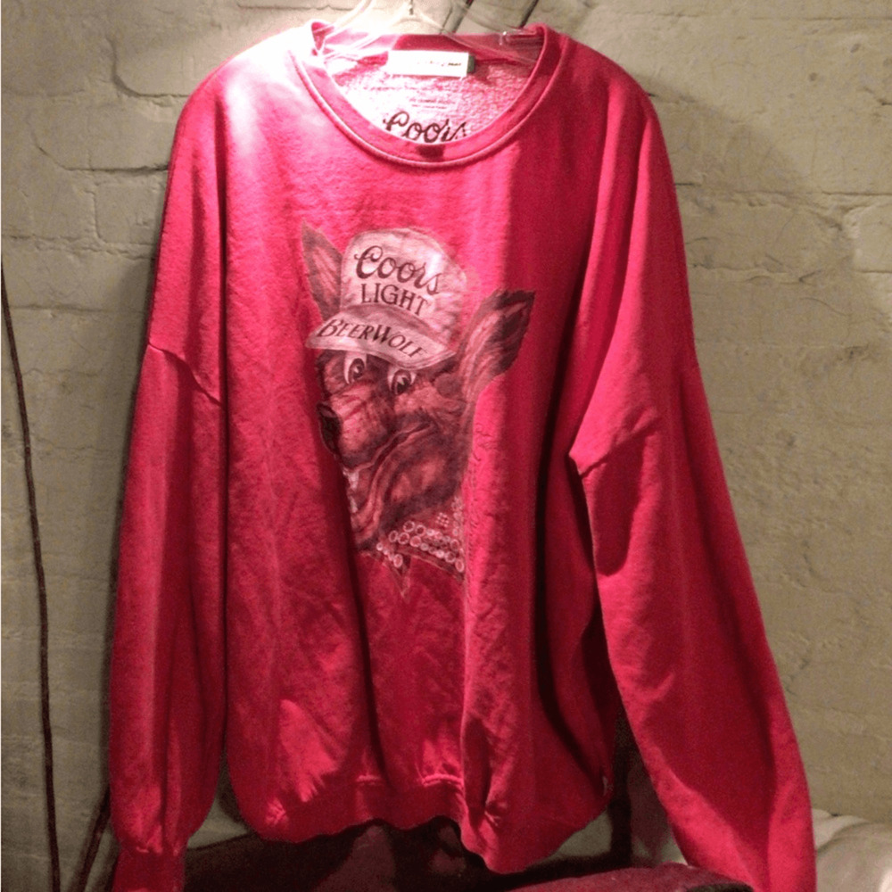 NEW! RARE The Laundry Room Beer Wolf Coors collection pullover
